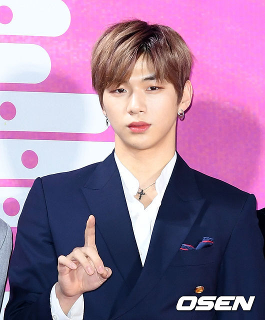 On the afternoon of the 15th, the 28th High1 Seoul Song Grand Prize Red Carpet event was held at Seoul Gocheok Sky Dome.Group Wanna One Kang Daniel steps on Red Carpet