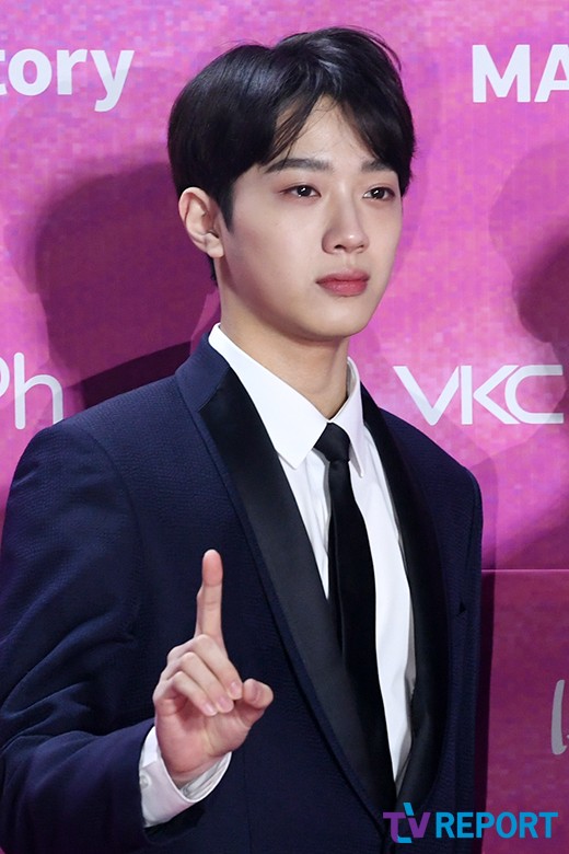 Lai Kuan-lin of the group Wanna One attended the 28th High1 Seoul Song Award red carpet event held at Gocheok Sky Dome in Gocheok-dong, Guro-gu, Seoul on the afternoon of the 15th.The Seoul Song Awards, which celebrates its 28th anniversary this year, will be held at Gocheok Sky Dome in Seoul on the 15th, and will be broadcast live on KBS Drama, KBS Joy, KBS W, and Bread Night TV.