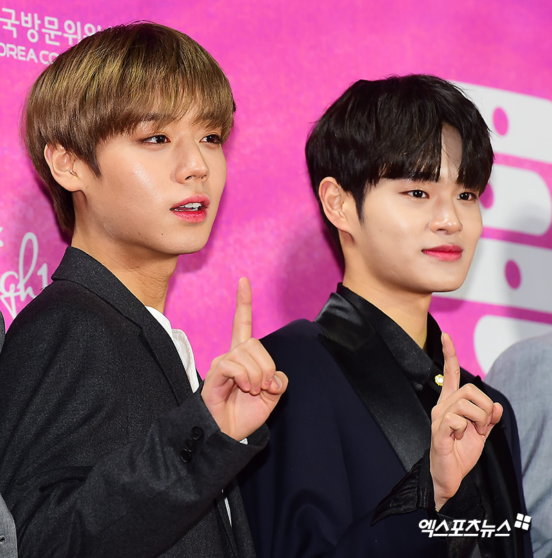 Wanna One Park Jihoon and Lee Dae-hwi attended the 28th High1 Seoul Song Awards ceremony held at Gocheok Sky Dome in Guro-gu, Seoul on the afternoon of the 15th.