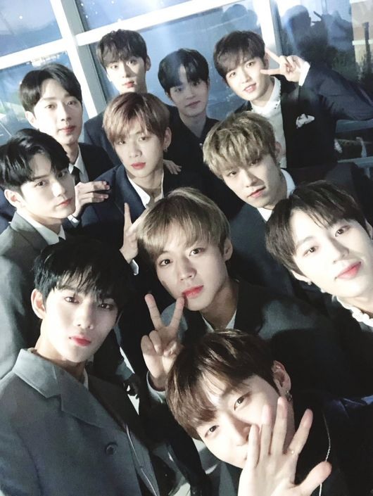 The end of the line is like the beginning station.It is the award testimony left by Ong Seong-wu after receiving the main award at the 2019 Seoul Song Awards as Wanna One.Wanna One, who has been holding the January awards ceremony after the contract expired on December 31 last year, is now leaving only the last concert to be held from the 24th.As the terminus approaches as Wanna One, members are preparing for a new The Departure; members who have returned to each agency have begun to take out their plans one by one.Hwang Min-hyun reunites with the original NUEST, which was released on the 1st, and his agency, Pledis, released a video of five moonflowers blooming on the 1st, foreshadowing the comeback of the five-member NUEST.Lee Dae-hwi and Park Woo-jin are preparing to make their debut with the companys brand new music, which is preparing to launch.I want to create a wonderful team that is deeply loved for a long time with music and appearance that can prepare without regret and prepare without regret rather than rushing to the timing without preparation, said Rimer, the representative of the agency.I wont let you wait too long, he said, noting that the Pep Boys (tentative name) are ready for their debut.Many members except Hwang Min-hyun, Lee Dae-hui, and Park Woo-jin seem to be weighing in solo activities first.The eldest brother, Yoon Ji-sung, is planning to join in 2019, so he is quickly planning a plan after Wanna One.He predicted a restless activity, including casting musical Days, as well as releasing a solo album in February.Another MMO entertainment member, the center, Daniel, is naturally stranded by solo activities.There has not been an official announcement yet, but Wanna One officials say that Wanna One will be preparing for solo as soon as the Wanna One activity is over.Ha Sung-woon, who was expected to return to the group hot shot, made an unexpected move by announcing his solo album release plan at the end of February through his agency.The Choices appear to be due to Noh Tae-hyuns precedent, which returned to the hot shot after previously serving as JBJ.Previously, the agency released a new album by joining Noh Tae-hyun, who was greatly loved by JBJ, as a hot shot, but it did not meet expectations.I am anxious and looking forward to a new start, said Ong Seong-wu, who entered the work. It is like when I was preparing for my debut.I have been dreaming for a long time, not just a challenge, so I will work on my work with a sincere heart. Park Jihoon and Bae Jin-young are deeply concerned about their future plans, but solo activities are likely to take precedence over the group.It seems that it is not easy for Park Jihoons agency Maru Planning to launch a new boy group right away.Park Jihoons solo activities are becoming a reality because he recruited Park Jihoon official fan club on the 4th and formulated his personal fan club.However, it seems that only Choices of the acting diary or song diary are left.The online movement is shaking with the different moves of Wanna One members: the new official fan cafes and individual SNSs have been opened, and the movement of fandom has become active.First, Daniel opened a personal Instagram and started communicating with fans.Daniels Instagram, which has surpassed 1 million Followers in the opening Haru and has announced the amazing news of being listed in the Guinness Book of Records, is now attracting attention with the hottest SNS beyond 2 million Followers.Park Jihoons Instagram also exceeded 1 million Followers in six days, and his official fan cafe membership is close to 90,000.Lai Kuan-lin opened Wei Bo as much as he was active in China, and he made a big topic by passing 1 million Followers to Haruman.Yoon Ji-sungs Instagram is also recording 1 million Followers, and Kim Jae-hwan is exceeding 600,000 Followers in a week.Hwang Min-hyun, who has been using Instagram since NUEST activities, has already surpassed 2 million by exceeding 1.9 million Followers.Wanna Ones hot streak is now coming to an end; however, the new start of the members is Gifting great comfort and expectation for everyone who loved Wanna One.