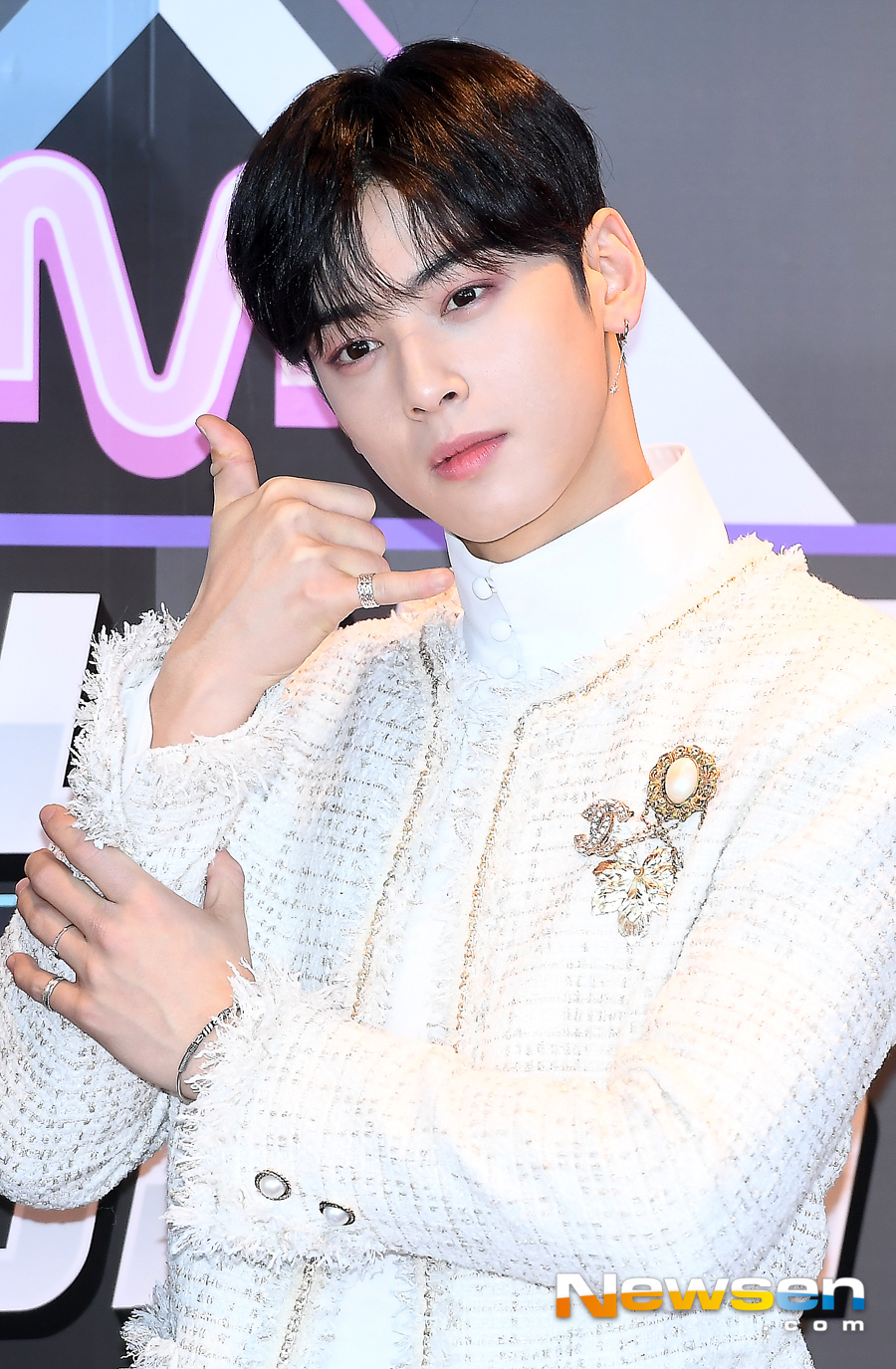 Mnet M Countdown live broadcast preview was held at CJ ENM Center in Sangam-dong, Mapo-gu, Seoul on the afternoon of January 17th.Astro (Cha Eun-woo, Moon Bin, MJ, Chen Zhen, Raki and Yoon San-ha) attended the ceremony.
