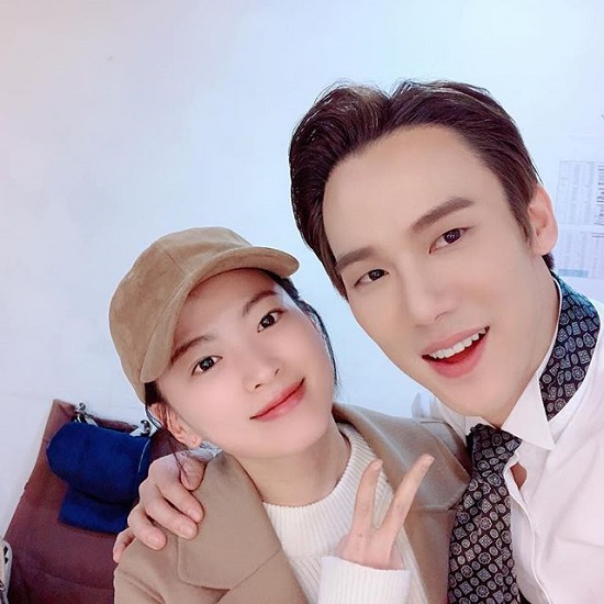 Actor Chun Woo-Hee shows off his friendship with Yoo Yeon-seokOn the 17th, Chun Woo-Hee posted a picture on his Instagram with an article entitled It was wonderful, Monty, always cheering.In the photo, Chun Woo-Hee is leaving a certification shot with Yoo Yeon-seok who finished musical Gentlemans Guide performance.Netizens responded to the warm appearance of two people who boasted brilliant visuals such as Wow, I like it so much and It looks so good.On the other hand, Chun Woo-Hee is about to appear in the movie Small Girl scheduled to open this year, and Yoo Yeon-seok is active in musical and entertainment.Photo = Chun Woo-Hee Instagram