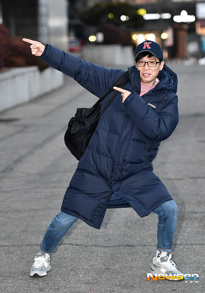 KBS 2TV Happy Together Season 4 recording was held at the KBS annex in Yeouido-dong, Yeongdeungpo-gu, Seoul on the afternoon of January 19.Yoo Jae-Suk attended the ceremony.useful stock