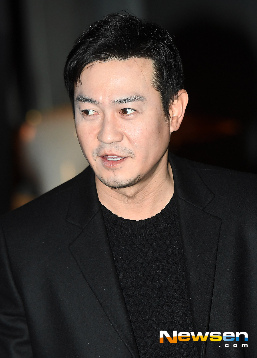 OCN TOIL Original Priest Party with staff was held at a restaurant in Yeouido, Yeongdeungpo-gu, Seoul on the afternoon of January 20.Park Yong-woo attended the day.