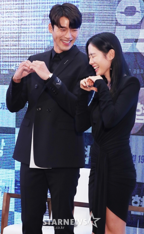 The same-age actors Hyun Bin, 37, and Son Ye-jin, 37, were once again engulfed in romance rumor but also denied devotion.The two men were right to meet at United States of America, but said their devotion was not true.On the 21st, VAST Entertainment, a subsidiary of Hyun Bin, said, Son Ye-jin and devotion are unfounded.An official from the Hyun Bin said, Hyun Bin met with Son Ye-jin during his stay in United States of America.I went to United States of America for each business and met, he said. In the photo, it seemed that only two people were in the scene, but there was also an acquaintance who accompanied me.A friend who spoke directly to Hyun Bin told a similar story.A friend of Hyun Bin said, Hyun Bin said that he knew that he was taking pictures at Mart. He said, I did not have any consciousness because I had a lot of acquaintances around me and (Son Ye-jin) I was not in love.Son Ye-jins side also denied the romance rumor.Son Ye-jins agency, MS Team Entertainment, said, Son Ye-jin, who went to meet an acquaintance of United States of America, contacted Hyun Bin and met with his acquaintances.It is true that I went to eat rice and go to the market together, but it was with other acquaintances. It is true that the two are close, but it is not a couple, it is not a devotion.Hyun Bin and Son Ye-jin have already been embroiled in a romance rumor twice this year; the first romance rumor was on the 9th.An online community began with a witness story that Hyun Bin and Son Ye-jin were traveling in United States of America LA and Hyun Bin was eating with Son Ye-jins mother.This article was later deleted.On Monday, the romance romance romour of Hyun Bin and Son Ye-jin was re-arranged; it was only 11 days after being first engulfed by the romance romour on the 9th.This time, she was spotted dating at a Mart in United States of America.A netizens SNS posted a picture of Hyun Bin and Son Ye-jin looking at the chapter together at Mart.When the photos of the two people watching together at the United States of Americas Mart were released, the devotion became a reality and gathered topics.However, both sides once again denied both United States of America dating and romance rumor, saying devotion is unfounded.