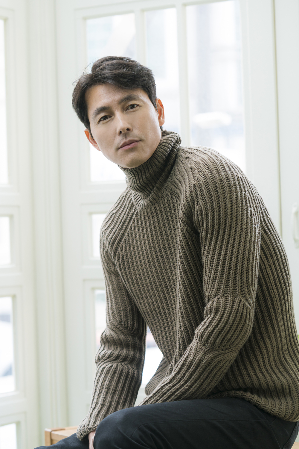 Jung Woo-sung emphasized that it was not a strong role, but there was no awkwardness at all.Actor Jung Woo-sung, who appeared in the movie Innocent Witness, revealed his feelings of watching the movie at an interview held at a cafe in Samcheong-dong on the morning of January 22.First, Jung Woo-sung said, All the scenarios gave me was that, of course, some actors make strategic judgments in terms of planning, but I am not so Choices.As soon as I covered the scenario, I decided as soon as my mind moved.In the case of Innocent Witness, I decided to cover the scenario and make this decision. Jung Woo-sung showed satisfaction with the result.I read the scenario and personal satisfaction was a big scenario, so I did a movie, but I was nervous about how it would be seen as a Choices movie while ignoring the size of commercial movies, said Jung Woo-sung, who said, After the premiere, I thought that many people gave me the emotions I felt.Jung Woo-sung said, I felt the feeling of looking back at me in the sympathy, the question that Ji-woo throws, but eventually I could not answer it myself, but I wanted to feel the warmth in it that I could look at the child purely in it, which makes me look back. It was good to feel such things together enough. Jung Woo-sung has been attracting attention by playing a soft role through Innocent Witness, which has been playing a character-oriented character.However, Jung Woo-sung said, It was not awkward. Signes extérieurs de richesse, such everyday emotional expression is much more Signes extérieurs de richesse.If you look at the previous character, you should have constant tension not to damage your opponent, but you do not have to do it here.When I treated pure objects like Ji-woo, it was much more so, so there was much richer expression and freedom. bak-beauty