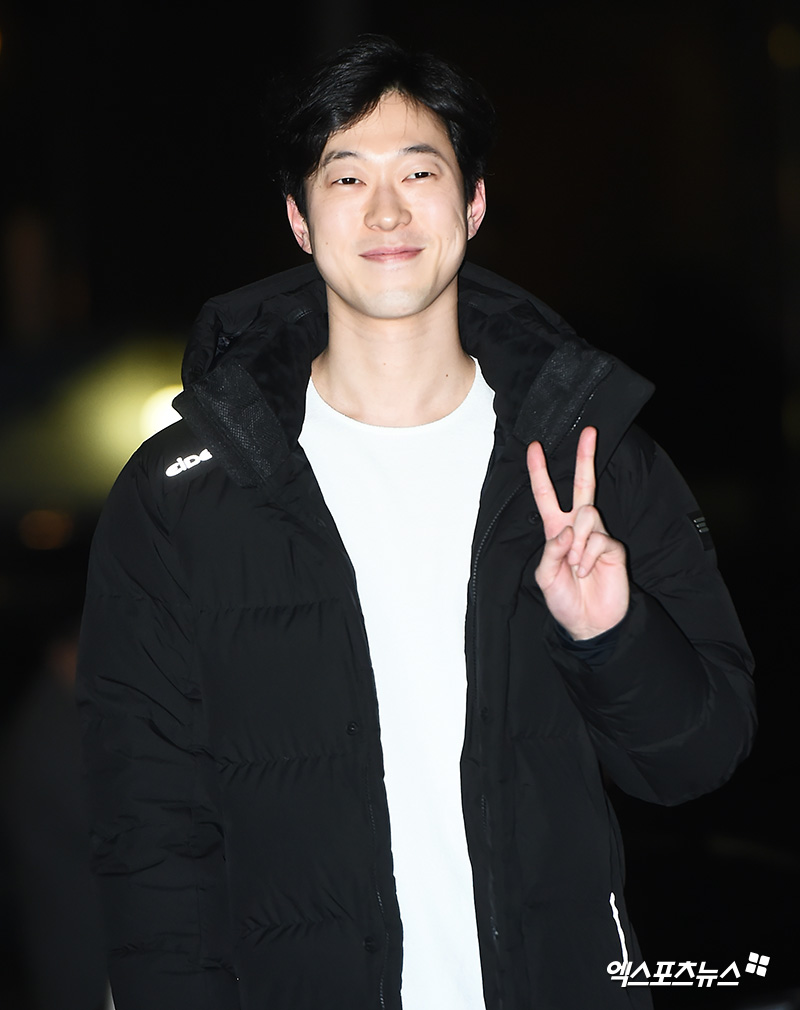 Actor Lee Si-hoon attends the TVN Drama Boyfriend Jongbang Yeon held at a restaurant in Yeouido-dong, Seoul on the afternoon of the 24th.