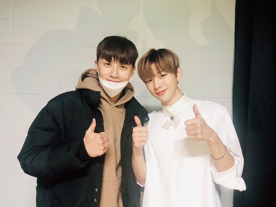 Kang Daniel posted a picture of his victory and Park Seo-joon through his SNS on the afternoon of the 25th.Winning Brother! Thank you so much for coming to the concert. The busiest wintsby ever came to see me. Thank you so much. Seo Jun-yi.Thank you so much for coming to the concert. I was able to work harder because of my support! I will see you again today. In the public photos, Kang Daniel poses with a thumb and a thumb with victory. In addition, Kang Daniel smiles with Park Seo-joon, giving a warm smile.The two men seem to have found Wanna One Concert Therefore in Wanna One concert held at Gocheok Sky Dome in Guro-gu, Seoul on the 24th to support Kang Daniel.Meanwhile, Wanna One, which belongs to Kang Daniel, will hold its last concert Therefore at Gocheok Sky Dome in Seoul from 24th to 27th.