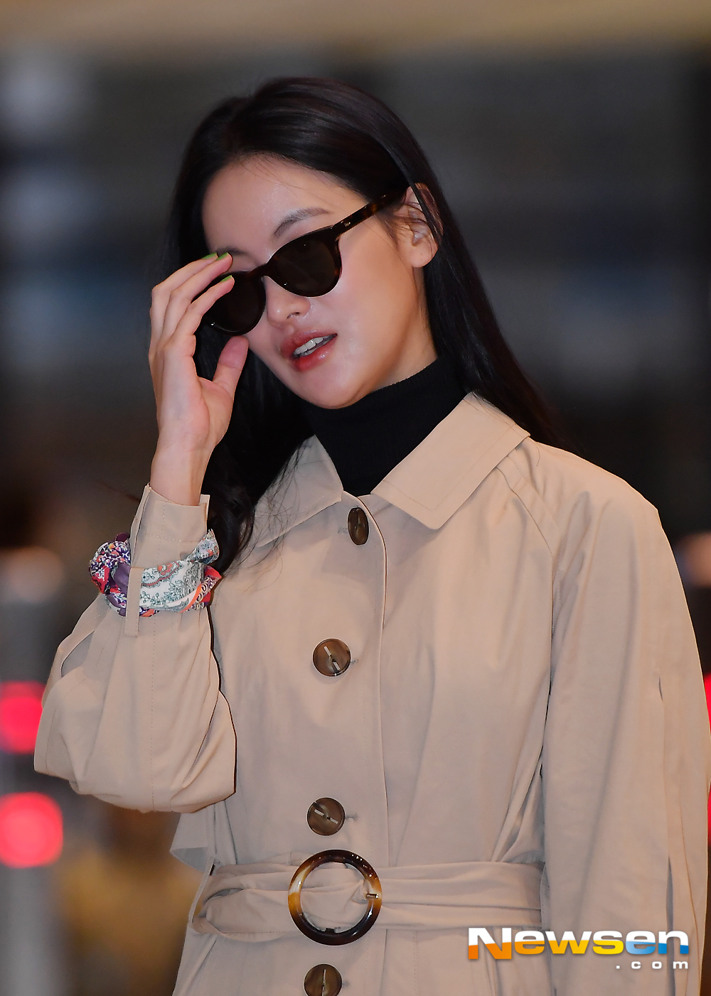 Actor Oh Yeon-seo showed off his airport fashion on the afternoon of January 26 and left for Japan through Gimpo International Airport in SeoulOn this day, Oh Yeon-seo is responding to the photo pose.Oh Yeon-seo left for Japan for a photo shoot.expressiveness
