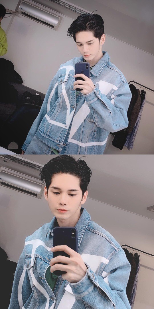 Singer Ong Seong-wu from the group Wanna One showed off his warm visuals.Ong Seong-wu posted a picture on his instagram on the 30th with an article entitled ELLE March.In the public photos, there is a picture of Ong Seong-wu taking a self-portrait at the shooting scene.Ong Seong-wu, who showcased her sky-blue blue-blue fashion, boasted a cartoon-like perfect look; she had bangs and showed off her sleek fashion.The skin without any blemishes also caught my eye. I completed the atmosphere of Christian with a chic expression.The fans who responded to the photos responded such as It is so cool, I am looking forward to the future, What if I get good at the point and Visual true.On the other hand, Ong-woo finished Wanna Ones solo concert on the 27th and finished Wanna One activities.JTBC New Moonhwa Drama will transform into an actor through 18 Moments.Photo  Ong Seong-wu Instagram