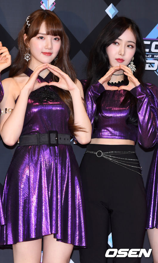 On the afternoon of the 31st, M Countdown rehearsal was held at CJ E & M in Sangam, Seoul.Singer GFriends Yerin and Mystery pose in Photowall