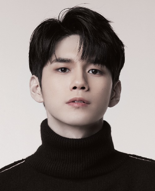 According to Fantagio, the agency of Ong Sung-woo, Ong Sung-woo will open his first Asia fan meeting tour Eternity. He will play Malaysia and Singapore starting from Thailand on March 16.It is the first overseas solo fan meeting tour.Fantagio said, Iternity means the moment of eternal eternality of the fans and the fans in the flowing time. In this Asia fan meeting, Ong Sung Woo meets fans with various attractions and stages including various events. He said.Ong Sung-woo was cast in the JTBC drama The Eighteen Moments scheduled to air in the first half of the year.According to the Yoon Ji-sung agency LM Entertainment, Yoon Ji-sung will hold 2019 Yoon Ji-sung 1st Fan Meeting: Aside in Seoul at Blue Square Imarket Hall in Seoul Hannam-dong on February 23rd and 24th.After that, we will tour 8 cities in 7 countries including Macau on March 2, Taiwan on September 9, Singapore on November 15, Malaysia on March 17, Japan Tokyo on March 19, Japan Osaka on May 21, and Bangkok on the 23rd.It is a tour to commemorate the first solo debut album Aside released on February 20th.Ong Sung-woo and Yoon Ji-sung played as Wanna One members formed through Mnet Produce 101 season 2 in 2017.After the last concert, I ended my team activities for one year and six months.