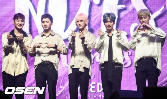 NUEST is expected to be in its brilliant peak with the return of Wanna One Hwang Min Hyun.NUESTs agency, Pledice Entertainment, said on the 1st that NUEST members JR (real name: Kim Jong-hyun), Aron, Baekho (real name: gang dong-ho), Min Hyun (real name: Hwang Min-hyun), and Ren (real name: Choi Min-ki) all signed a contract with Pledice Entertainment.NUEST has grown up with Pleasure Entertainment for more than seven years since its debut in 2012, and has been working hard with its unchanging trust and sticky affection.We have completed the renewal of the power with the five members of NUEST who have been based on our unchanging trust and trust for a long time, and we will do our best to be a strong supporter and support for the group activities and individual activities in the future, said Pledis.NUEST also expressed its willingness to make a concert with Pledice Entertainment to show more growth and development as a group NUEST through the official fan cafe, and all the members have gathered together to keep their precious promises with their fans.As a result, NUEST will be able to stand on stage for a long time with four people.Above all, Hwang has been active in Wanna One, and JR, Baekho, and Aaron have been loved by NUESTW, so NUEST is expected to cause a hot reaction.Thanks to this, Hwang met with fans on January 31st alone on Naver V Live, his first line since returning to NUEST.I had a shoot today, and I have a lot to prepare for, but I think it would be nice if you could wait a little bit, said Hwang, who said, NUEST Min Hyon.Hwang said, Everyone will like it. I have things to prepare for, so please wait a little.NUEST, which is expected more in the future.With the re-sign and return of Min Hyon, fans are also delighted, and expectations are high about what music they will return to and how good synergy they will show.