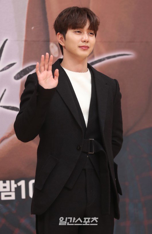 The company said on August 8, We signed an exclusive contract with Yoo Seung-ho.The BS Company includes Actor Kim Tae-hee, Seo In-kook, Han Chae-young and Lee Si-eon.Yoo Seung-ho, who made his debut as a child actor in the drama Goshi Meat in 2000, intensely imprinted the three names of the public through the movie Home, which caused Baek Sook syndrome in All States in 2002.It showed the acting power and lovely charm that are not bound to the frame, and captivated the public at once.Since then, dramas such as Taewangsa Shinki, Seondeok King, God of Study, Flame of Desire, Musa Baekdongsu, Lord, Not Robot, Musa, Musa, Fourth period reasoning area, Blind, Chosun Magician, Bongi Kim Sundal From genre to genre, it has been showing its true value as an actor in various works regardless of age and genre.Especially, delicate emotional acting that rings the heart is not only adding depth as the work is repeated, but also showing wonderful growth as an actor so that the next work is expected.The innocent smile that shook the All States is recognized as the best actor with acting ability and stardom, adding to the appearance of the trademark that melts the womans heart and masculinity.Yoo Seung-ho, who has steadily built up his career as an actor with such steady work activities, will be more active with the BS Company.We are very pleased and confident to be with Yoo Seung-ho, who has both acting and starryness, said a BS company official. We will generously support BS Company to meet with the public through good works that will further enhance the appeal of Yoo Seung-ho.I would like to ask for your interest and expectation for the move of Yoo Seung-ho, which will fly even more. Yoo Seung-ho will take a rest after the end of the SBS monthly drama Revenge Returns and review his next work.