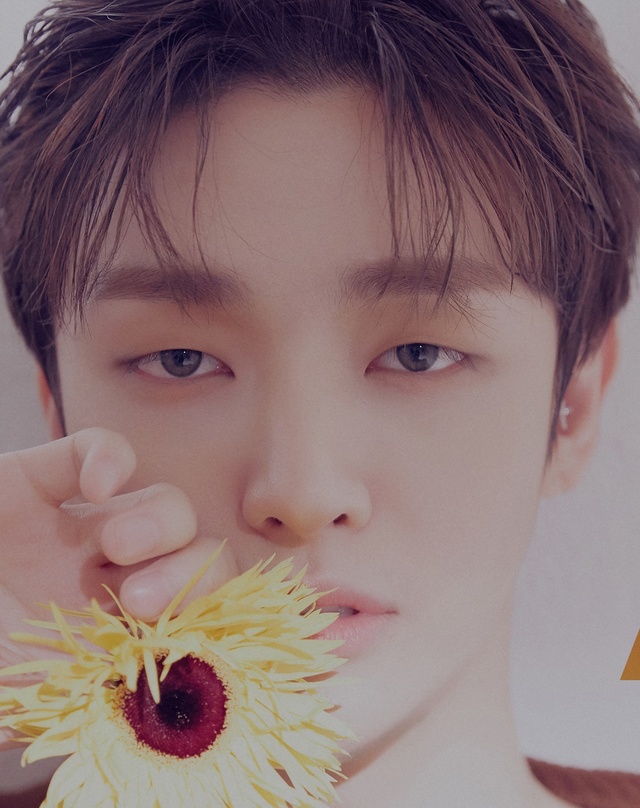 According to his agency LM Entertainment, Yoon Ji-sung will organize 2019 Yoon Ji-sung 1st fan meeting: Aside in Seoul at Seoul Hannam-dong Blue Square iMarket Hall on the 23rd and 24th.Yoon Ji-sung is the venue for a new start as a solo singer. LM predicted that it will show a different appearance than when I was working as Wanna One.Ticket bookings can be made at Interpark Tickets from 8 pm on the 8th.Yoon Ji-sung will start this season fan meeting and will take eight cities in seven countries including Macau on March 2, Taiwan on September 9, Singapore on June 15, Malaysia on March 17, Tokyo on March 19, Osaka on May 21, and Bangkok on March 23.Yoon Ji-sung will release his first solo album Aside on the 20th.From 22nd to 6th May, we will debut as a musical actor with Days of the Day performing at Hannam-dong Blue Square Interpark Hall.He plays Muyoung, the owner of a free soul with leisure and wit.