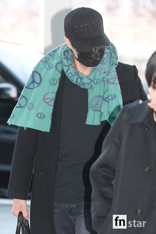 Actor So Ji-sub left for Taipei, Taiwan, via Incheon International Airport on the morning of the 9th.