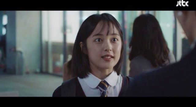 단발머리 이미지