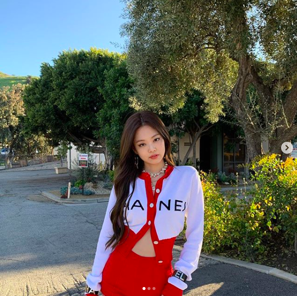 Jenny Kim of girl group BLACKPINK has emanated an alluring charm.Jenny Kim is taking pictures of her luxury brand costume on her SNS on the 10th at United States of America LA.The perfect digestion of the red costume is admirable.BLACKPINK will make its debut in United States of America at the Universal Music Group Grammy The Artist Showcase in Los Angeles on the 9th (local time).On behalf of the Universal Music Groups affiliated label Interscope, BLACKPINK will take a stage with famous musicians such as Lil Baby and Greta Van Fleet.The Grammy The Artist Showcase of Universal Music Group, where BLACKPINK will perform, will be held every week before the Grammy Awards, the representative awards ceremony of United States of America, is held.It is also known that various music moguls, including Lucian Grange, the chairman of Universal Music Group, will attend.jennie Kim SNS