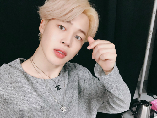 BTS Jimins first self-titled song Promise broke 100 million streaming in 42 days, setting Koreas first record.Jimins Promise, announced on December 31 last year, is streaming 131 million times on the worlds largest free sound source site Sound Cloud as of November 11.The song is also the most popular and top-ranked K-pop song in all lyrics videos, and is loved by fans around the world.Promise is an acoustic pop genre that is designed to focus on Jimins beautiful voice with minimal instruments such as acoustic guitar.It is regarded as a beautiful song that is heard endlessly with a new feeling with various methods that can not be heard in the usual BTS album between the authenticity and the falsetto.