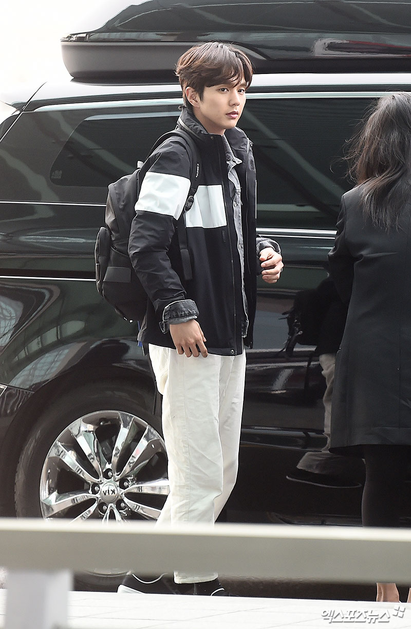 Actor Yoo Seung-ho is leaving for Los Angeles through Incheon International Airport on the afternoon of the 10th.