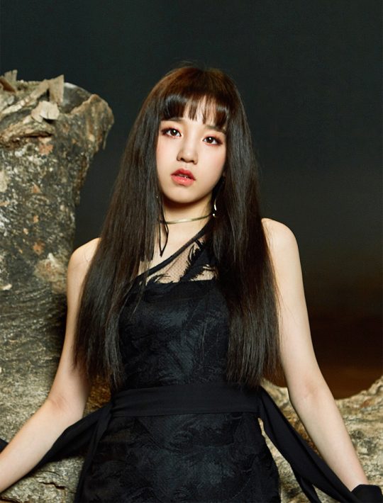 Song Yuqi, a member of the group (girls), joins the China version of Running Man.Chinas storage satellite TV Run () released members who joined the season 7 through official Wei Bo on the 11th.Song Yuqi, Licheon, Angela Baby, Zeng Kai, Jua Moon, Wang Ninlim and Lucas are active as fixed members this season.Song Yuqi made his debut with (girl) children in May last year and won six new awards by hitting LATATA and Han one after another.(Women) children will release their second mini album I MADE on the 26th.