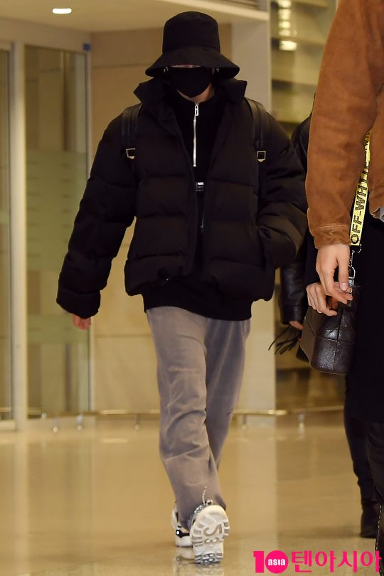 Bts Jungkook Comfortable Airport Fashion