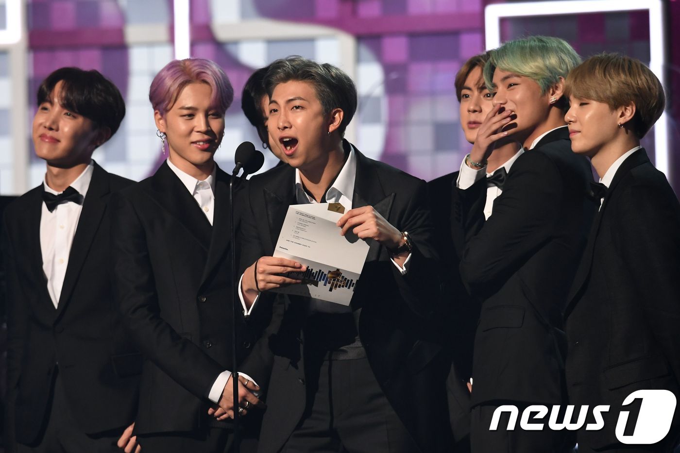 BTS attended the 61st Grammy Awards at the United States of America Los Angeles Staples Center on the 11th (Korea time).This is the first time Grammy has invited an Asia star as well as a Korean singer.BTS was awarded the Best R & B album category on the day.Although it has been on stage for a short time, it has been evaluated as having made a mark on the Grammy Awards just by leaving the prize of the important category.The Grammy Awards are the United States of America awards ceremony, but they are also awards that cover former World music.As it has been in its 61st year this year, it boasts the highest authority based on its history accumulated for decades.It is meaningful that BTS has entered the Grammy Awards even if it is not an award.It is because the first Asian singer to break the festival of their own frame and to expand the spectrum can be a hope for Asian singers.Moreover, on this day, BTS appeared as a prize winner and expressed its aspirations that we will stand on this stage again.Starting with this award, the first stage of Asia singer, as well as a new goal of being a prime minister, was set.Bae Chul-soo, who was in charge of the Grammy Awards, said, When I was broadcasting last year, I had a desire that BTS could stand on this stage soon, but it was done faster than I thought. It is a hope for young musicians by showing up on the stage of dreams.BTS entered Grammy and also wrote Triple Crown to attend the prestigious Music Awards of United States of America, the worlds largest popular music market.Earlier, BTS won the Top Social The Artist Award at the Billboard Music Awards for the second consecutive year in 2017 and 2018, and made a strong impression on World people, including winning the Payborit Social The Artist Award at the American Music Awards last year.BTS has also appeared in the Grammy Awards, which are well-known for being conservative, and has made a decisive first step toward promoting K-pop beyond their music and moving to the mainstream.The members said through their agency, I have said that I want to attend the Grammy Awards on various occasions, but I could not imagine that I would actually be here.I am very honored to attend the Grammy Awards today. I am happy and happy to be able to enjoy the festival with the World The Artists.It was a really dreamy moment - thank you again to Amy (ARMY, Fandom) for giving me an unforgettable gift.I would like to thank many people who watched live on World and the Grammy Awards for inviting me to the awards ceremony. 