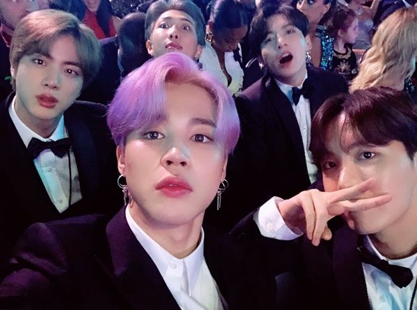 Group BTS enjoyed the joy of entering the 2019 Grammy Awards.BTS took the stage as a prize winner at the 61st Annual GRAMMY Awards (hereinafter referred to as the 2019 Grammy Awards) held at the United States of Americas LA Staples Center on the morning of the 11th (Korea time).We always dreamed of being on the Grammy stage, and I am grateful to all the fans who have realized this dream, said BTS, who was the winner of the Best R & B album.I will come back, he said.Since then, BTS has posted a number of photos at the time of attending the 2019 Grammy Awards through the official SNS.They expressed their thrill by adding articles such as Gramida, Good memories, and Grammy clicks.Ive had a really valuable experience today. Ill never forget the precious times. Thank you, Amy. As a result, BTS entered the Billboard Music Awards and Imecan Music Awards followed by the 2019 Grammy Awards and took all three major musical awards stages of United States of America.