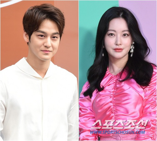 Actors Kim Bum (30) and Oh Yeon-seo (32) went back to their co-workers in a lover.Kim Bums agency, King Kong by Starship, said on the 13th, Kim Bum and Oh Yeon-seo are right to break up at the end of last year.Celltrion Entertainment, a subsidiary of Oh Yeon-seo, also said, The two people broke up at the end of last year. He admitted, The reason for the separation is because it is the privacy of the two people.Earlier, one media reported that Kim Bum and Oh Yeon-seo broke up at the end of last year and went back to their colleagues.Kim Bum, who was born in 1989, and Oh Yeon-seo, who was born in 1987, recognized his devotion in March last year and became an official association of entertainment industry.As soon as the opening ceremony of March broke out, I recognized the fact of devotion coolly in 10 minutes and attracted attention.Kim Bum, who started his career in the entertainment industry with KBS2 Survival Star Audition in 2006, played an active role in many works after taking a snow stamp on viewers with MBC High Kick without Restraint!Recently, he made a strong impression on the role of Chunmu in Detective Chosun: Secret of Blood Vampire and has also played in many Chinese films and dramas.