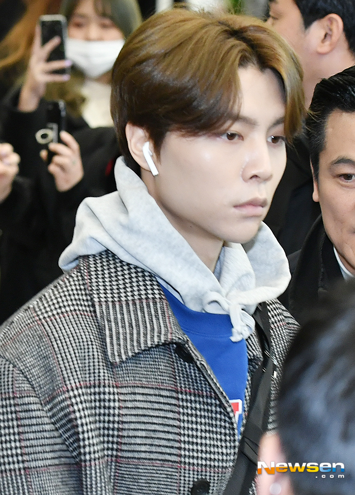 Idol group NCT127 Johnny English Strikes Again arrived at the Incheon International Airport in Unseo-dong, Jung-gu, Incheon after finishing the concert schedule in Japan on the afternoon of February 13th.useful stock