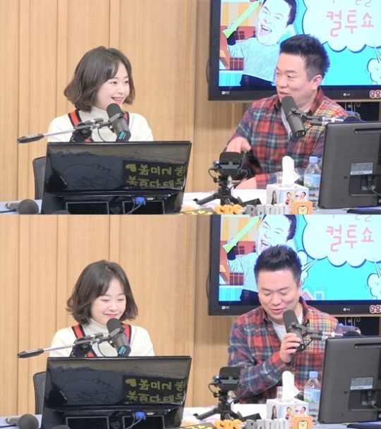 Actor Jeon So-min said he was working as a returner on Running Man.On the 13th, SBS Power FM Dooshi Escape TV Cultwo Show, Jeon So-min appeared as a special DJ.Jeon So-min laughed, admitting that one listener was acting a bit of a strange trouble, such as being in charge of returning from Running Man and being easy (easily in love) on the message that the official return of Running Man came out.So DJ Kim Tae-gyun asked, Is it a return image from Running Man? And Jeon So-min said, I dont think its a turn, its extremely normal.I think its wrong, but I told him to turn around. Meanwhile, Jeon So-min is reportedly considering his next work after the TVN drama Top Star Yubaeki, which ended in January.Photos  SBS-Seen Radio