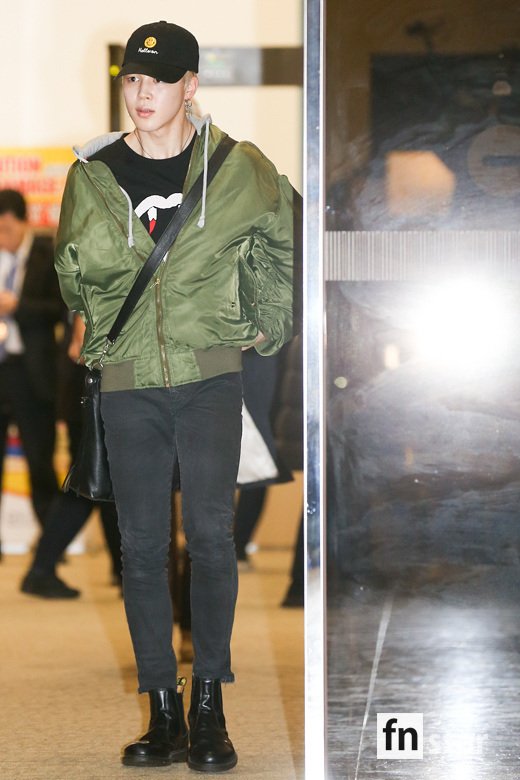 The group BTS arrived at Gimpo International Airport on a chartered flight after a concert held in Fukuoka, Japan on the afternoon of the 18th