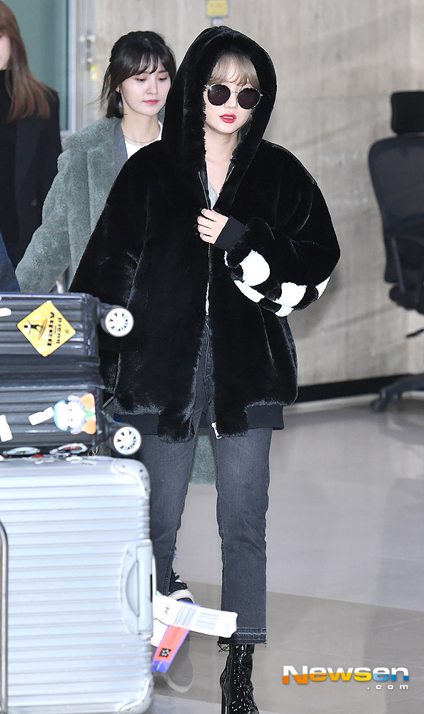 EXID LE, Entrancegate to Sennun POS Group EXID LE is performing Entrance through Gimpo International Airport in Gangseo-gu, Seoul after finishing its overseas schedule on the afternoon of February 18th.You Yong-ju
