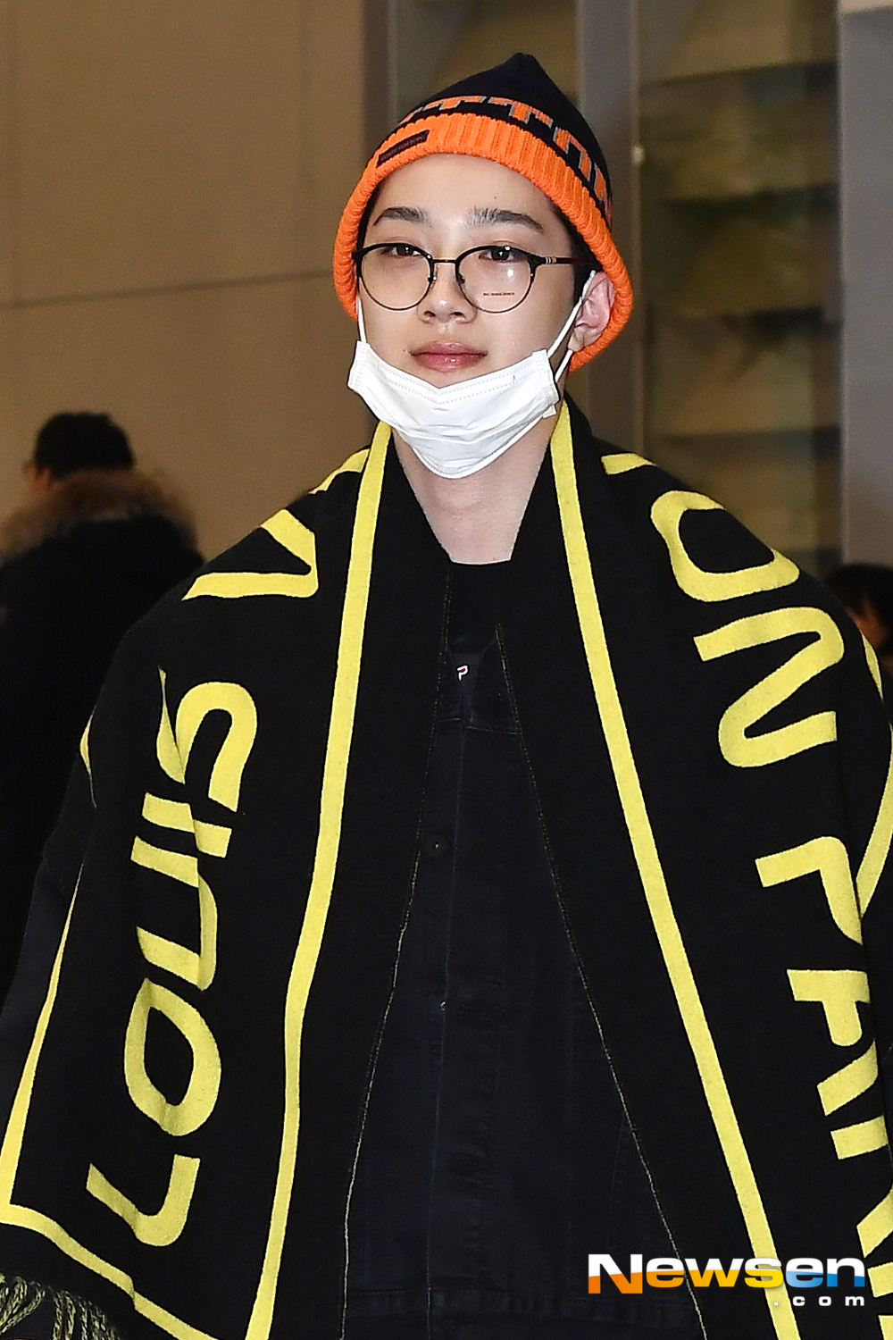 Former Wanna One member Lai Kuan-lin (LAIKUANLIN) arrived at the Incheon International Airport in Unseo-dong, Jung-gu, Incheon on the afternoon of February 20 after completing an overseas schedule.exponential earthquake