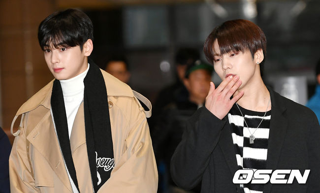 Group Astro is leaving for Japan through Gimpo International Airport on the morning of the 20th to attend Japan Promotion.Astro Cha Jung Eun-woo, Raki is heading to the departure hall.
