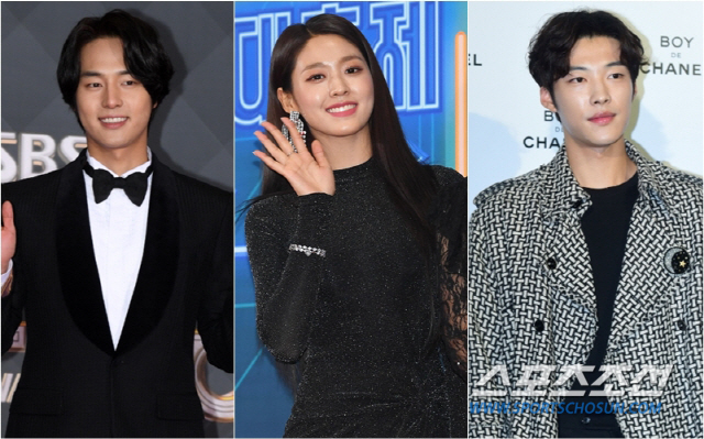 The JTBC historical drama My Europe (director Kim Jin-won, playwright Chae Seung-dae) will be played by the acting actors who are called Korea.Yang Se-jong Udohwan Seolhyun Jang Hyuk has already announced that he has confirmed his appearance in My Europe.In addition, Kim Young-chul Yu Oh-seong Park Ye-jin Jang Young-nam and Ji Seung-hyun added.My Europe is an action drama based on the late Goryeo and early Joseon Dynasty. It is a work that depicts the desire for power and protection by pointing the tips of the sword at each others My Europe, which his beliefs say.Kim Young-chul founded Joseon through the Yuhwado Hoegun and Lee Bang-won sprayed the blood of his brothers for his throne, and the relationship between Shin Deok Wang-ji, Yu Oh-seong and Ewharu is drawn with urgency.Among them, Seo Hui, Han Hee Jae and Nam Sun Hos triangular love line will stimulate viewers interest.Especially, My Europe seems to attract attention by illuminating the characters who fought in front of the actual history by taking on the inclement work behind it with the people who founded Joseon such as Lee Sung-gye and Lee Bang-won.Yang Se-jong and Udohwan Seolhyun are each the warriors of Lee, Nam Sun-ho, who is a servant but a member of the ministry, and Han Hee-jae, who leads the social circle and Ewharu after the opening of the Joseon Dynasty.Jang Hyuk was cast as Lee Bang-won.As a result, My Europe has finished most of the casting and started preparations for full-scale production with the aim of broadcasting in mid-September.