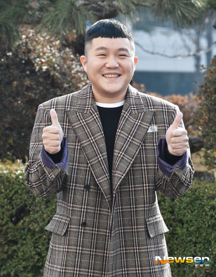 KBS 2TV Happy Together Season 4 recording was held at the KBS annex in Yeouido-dong, Yeongdeungpo-gu, Seoul on February 23rd.Jo Se-ho poses for the day.Jeon So-min, Hong Jin-young, Jo Bin, Kim Ho-young and Park Yu-na attended as guests on the day.Lee Jae-ha