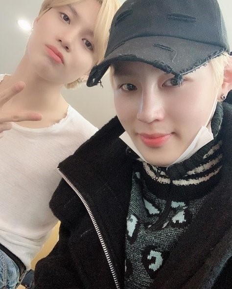 Ha Sung-woon from Wanna One cheered on best friend Lee Tae-minHotshot Ha Sung-woon posted an article and a photo on his instagram on February 23rd, Its Going!!!!!!!The photo is a selfie taken by Ha Sung-woon and SHINee Lee Tae-min, both of whom are famous best friends in the entertainment industry.Ha Sung-woon cheered Lee Tae-min, who appeared on MBC s show music center.On the other hand, Ha Sung-woon, who has completed Wanna Ones activities, is about to release his first solo album on the 28th.