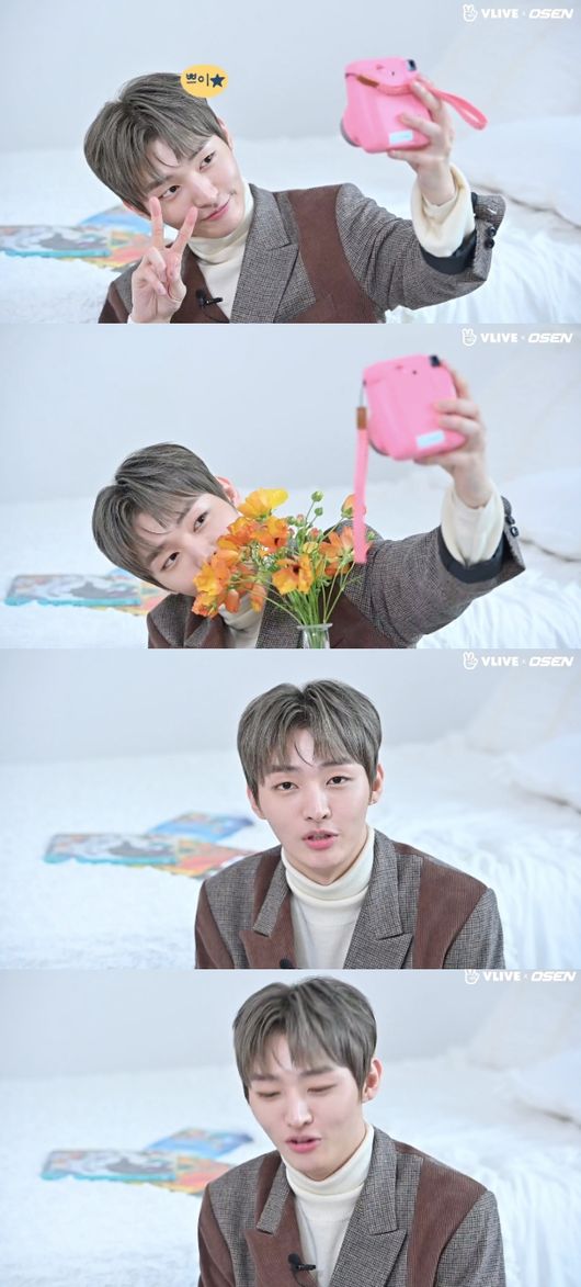 Wanna One member and solo singer Yoon Ji-sung has revealed his own healing method.Yoon Ji-sung told how to spend his daily life on Star Road, which was broadcast on Naver Love Live!! on the afternoon of the 26th.On this day, Yoon started eating various snacks. I like spicy food, but I can not eat it well, he said.He tried to eat peas, and after a bite, he frowned and explained, I like spicy food, but I dont like beans.Yoon Ji-sung, who picked up a soft red pepper sausage with a tongue tip, said, I will try it for Star Road. He tasted chocolate-flavored snacks to eliminate the spicy taste.Yoon Ji-sung said, I am a generation of air (play), and (belly) campers are really good at air. He played air alone.Yoon Ji-sung said, I do not have anything special at home, and said, I am watching a musical script or just lying down these days.Ive never been home alone, nothing but sleeping at home, Ive been too busy, he said. I usually do housework. I wash, wash, and clean.I can do housework, but its never over. Im never going to work, he said.When asked what he usually does with his mobile phone, Yoon Ji-sung replied, I go to self-portraits and YouTube and watch horror movie reviews. But he said, Im not addicted to smartphones.If you dont, you just Love Love live!! as you are.Finally, Yoon Ji-sung said, It was my own way of healing. If there is a good way of healing, please let me know. I want to share and make good healing.I think its healing to watch a good movie while eating tangerines in a hot room, and watch a drama, he added.Naver Love Live!! screen capture