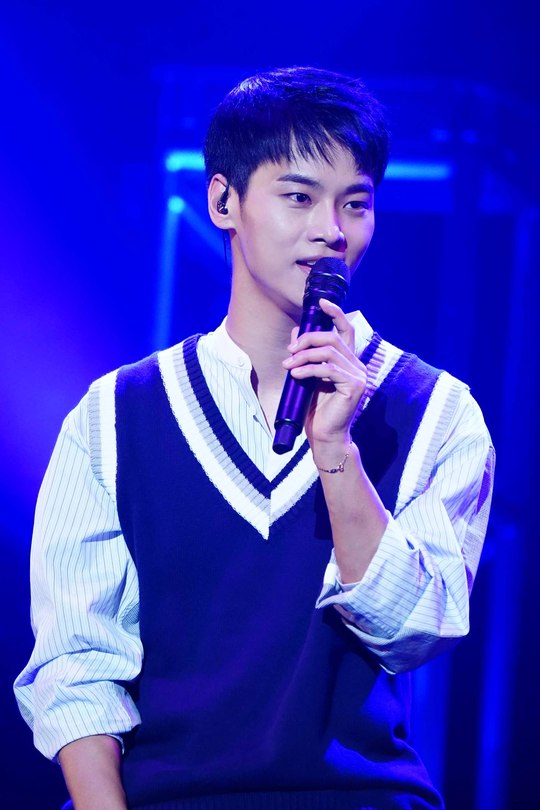 VIXX En has successfully completed a solo fan meeting at Japan Osaka University and Tokyo.VIXX yen was released from February 23-24 at Osaka University, 25 at Tokyo, and VIXX N Fanmeeting 2019 in Japan [A!Cha hakyeon  (VIXX En fan meeting 2019 Japan [Ah! Cha Hak Yeon]) held a solo fan meeting and heated Japan.On February 16th and 17th, the yen, which had a valuable time with 6,000 fans in Korea, continued to impress once again.At the same time as the fan meeting ticket opened, we achieved the sales of all times, and added the first fan meeting at Osaka University and proved to be very popular locally.As the fan meeting was held in eight months following the Engae City held in June last year, Yen showed enthusiasm to participate in the entire process from planning to progress even during busy schedules.It is said that it prepared the details from composition to costume and prepared to meet the fans with warm heart.En, who opened his solo song Cacti and opened the first part, led to the enthusiastic cheers of Japan fans from his first appearance.After greeting fans in fluent Japanese, Yen started talking about the recent situation and shared the prepared photos and tried to communicate more closely with the fans.In the second part, he received a warm applause by singing the MBC drama The Red Moon Blue Sun OST, The Most Place and VIXXs new song Walking, which he wrote and composed.In addition, during the last fan meeting, fans filled the audience with a loud voice for the N who could not sing the song while singing Walking and responded with a blind eye, I am happy and thankful every moment.bak-beauty