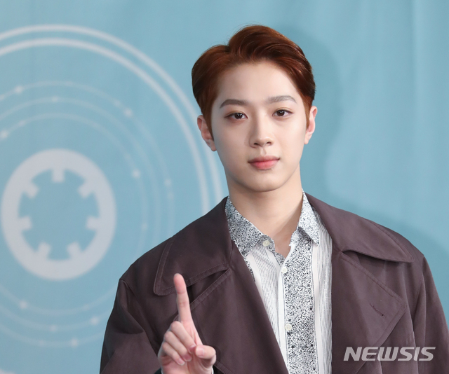 According to his agency C9 Entertainment, Bae Jin Young (19), a former Wanna One, will re-debut as a member of the group C9BOYZ (tentative name) in the second half of this year.C9 said, Bae Jin Young has been consulting with the team since the end of last year and has decided to carry out personal activities and team activities in parallel. We have been training with the members since February for team debut in the second half.C9BOYZ is the first boy group of C9 to feature Yunha, Cheetah, Lee Seok-hoon, Juniel and Goodday; Bae Jin Young was released as the teams first member.He continues his personal career in the first half of the year.Lai Kuan-lin, 18, from another Wanna One, acts as the new unit Wooseok X Guerlin for his agency Cube Entertainment.On March 11, the duos first mini album 9801 will be released. Cube is a unit that will be released in two years.Lai Kuan-lin and group Pentagon member Wooseok, 21, are united; it is expected to showcase rap-based music.Meanwhile, Wanna Ones solo debut is also continuing.On the 20th, Yoon Ji-sung (28) released his first solo album Aside, and on the 27th, Ha Sung-woon (25) will release his mini album My Moment.