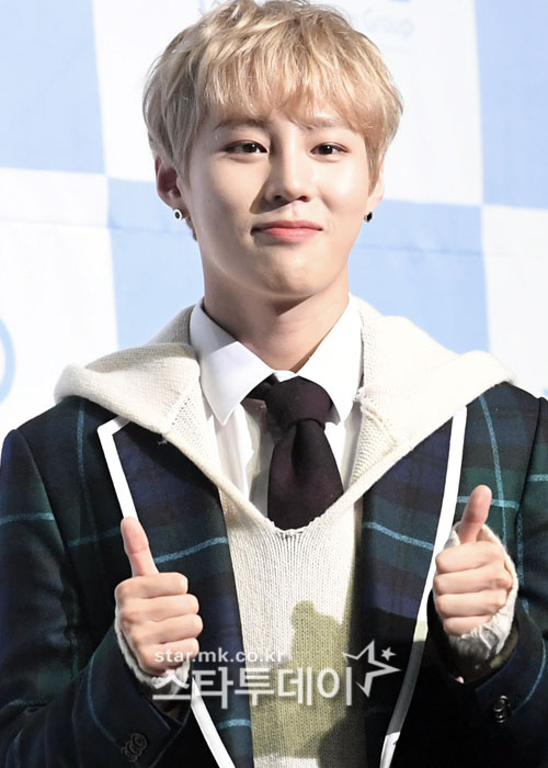 Singer Ha Sung-woon said he was curious about the music of the members who worked together as Wanna One.Ha Sung-woon opened a showcase to commemorate the release of her first mini-album My Moment (My Precious Moments, Inc.) at Yes Yissysa Live Hall in Gwangjang-dong, Gwangjin-gu, Seoul, at 4 p.m. on the 27th, and presented her new song stage.On this day, Ha Sung-woon asked what Wanna One has in his life, saying, Since I was a child, there were many things I wanted to do while raising my dream of a singer.I think I have done a lot of things while doing Wanna One, but it was a time that was so grateful and dreamy.It was the time when I made me grow the most and I loved and attached to my dream of being a singer. As for the situation in which he competed with other Wanna One members, he said, I wonder, rather than checking.So I am curious about what kind of music I will be active in. Meanwhile, My Precious Moments, Inc. included five songs, including the title song BIRD (Bud), Dont Forget it, Oh, Come and Come, Suddenly, and Lonely Night (Lonely Night).Released at 6 p.m. on the 28th.