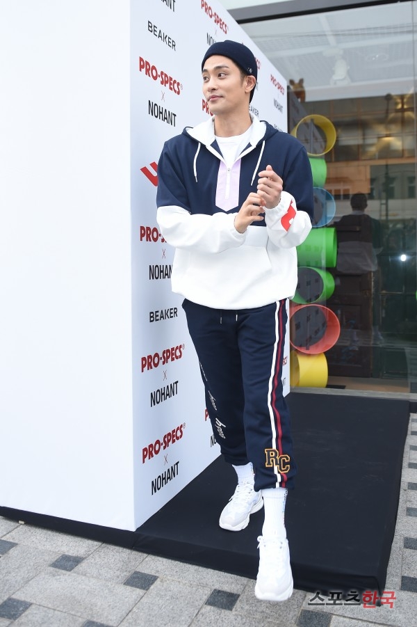 Sung Hoon attends the Prospex X Noang Photo Call event held at the Beaker Hannam Flagship Store in Yongsan-gu, Seoul on the afternoon of the 28th.On this day, Girls Generation Yuri, actor Sung Hoon, Byun Yo Han, and broadcaster Ray Yang attended.