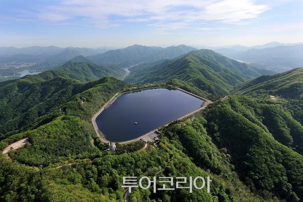 호수 이미지