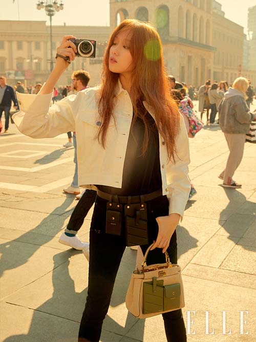 Lee Seong-gyeongs dreamy beauty and doll-like visuals painted even Milans streets.On the 7th, fashion magazine Elle released a picture of Lee Sung-kyungs romantic day.This picture, which was filmed in Milan under the theme of A day in Milan, makes her gaze stay with a natural and fascinating figure as if she were looking into her actual life.