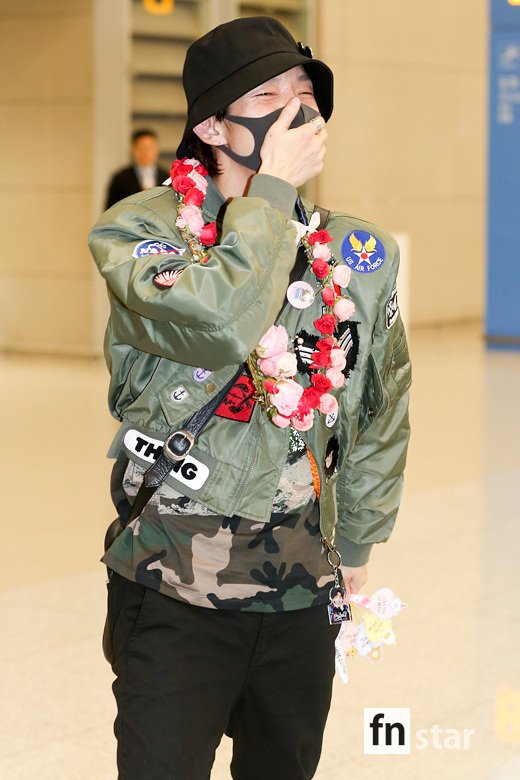 Lee Joon-gi, Im innocent, Im out of bread. Actor Lee Joon-gi arrived through the Incheon International Airport after finishing the fan meeting schedule in Hong Kong on the afternoon of the 11th.copyright holder c