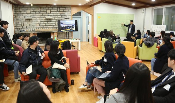 디자인팩토리 이미지