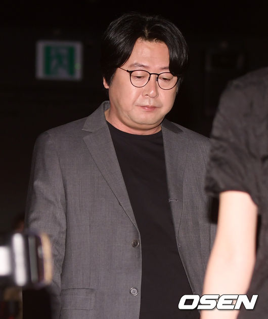 A report on the production of the film Min-Year was held at CGV Apgujeong in Gangnam-gu, Seoul on the morning of the 13th.Director Kim Yoon-seok is attending.