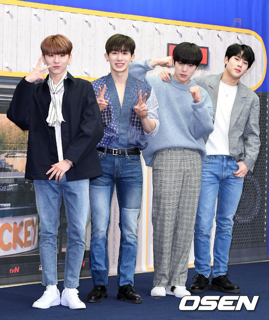On the morning of the 13th, a new entertainment program Show! Audio Jockey production presentation was held at the Stanford Hotel in Mapo-gu, Seoul.Group Monstar X Kihyun, Wonho, Minhyuk, and Juheon have photo time
