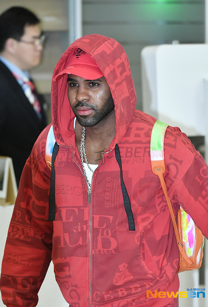 Global pop singer Jason Derulo arrives at Incheon International Airport in Unseo-dong, Jung-gu, Incheon, for a performance in the afternoon of March 17th.useful stock